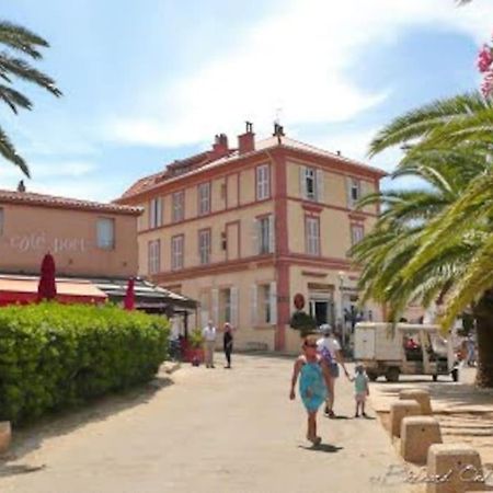 Ile De Porquerolles : T3 Climatise Vue Mer Exterior photo