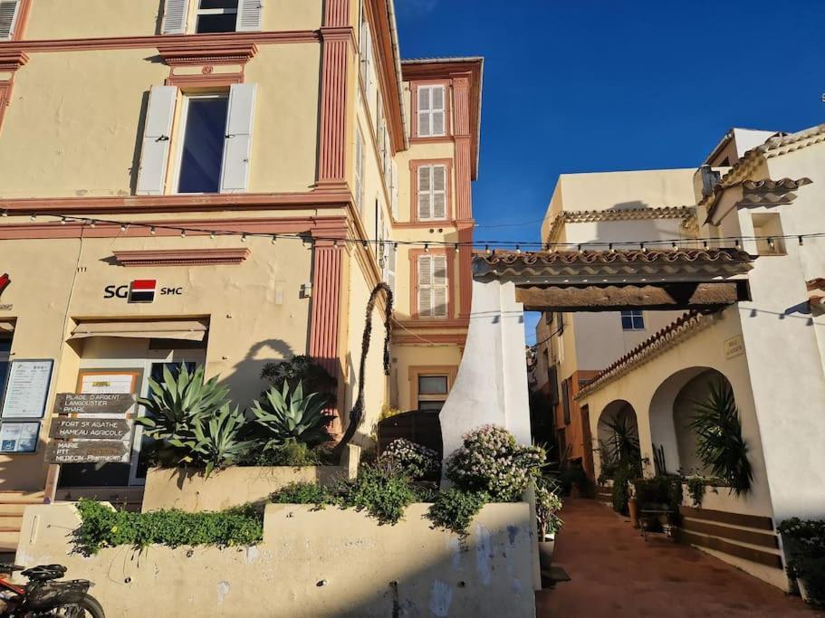 Ile De Porquerolles : T3 Climatise Vue Mer Exterior photo